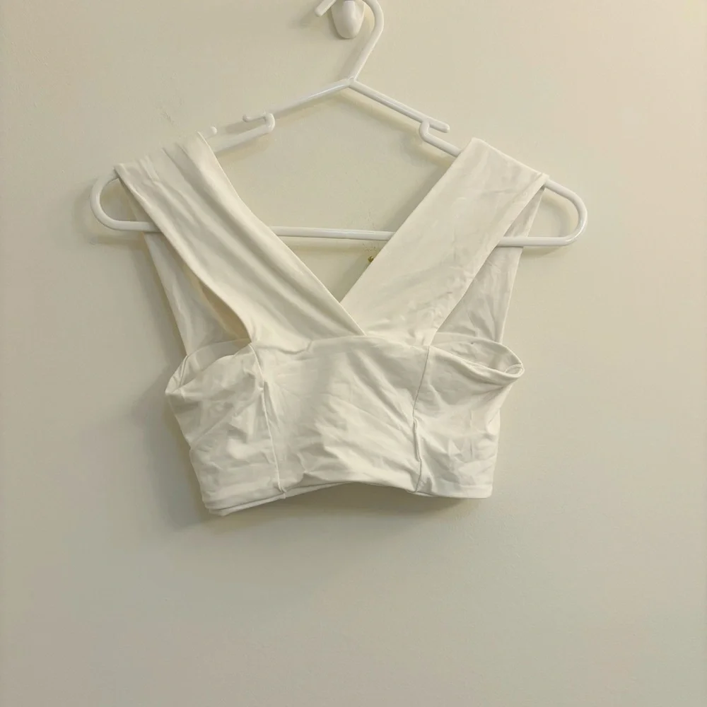 L Space Parker Bikini Top Size: XS - Picture 7 of 7